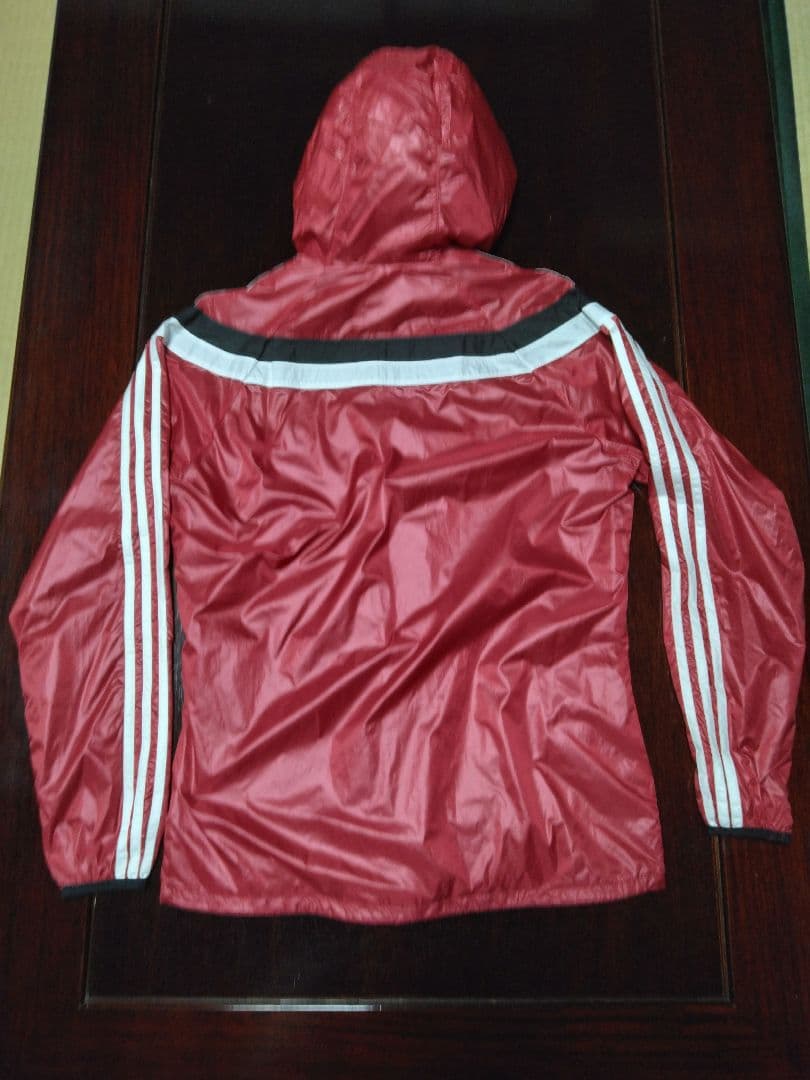 ACミラン　adidas ウィンドブレーカー　赤