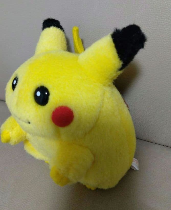 レトロ　美品　初期　初代　ピカチュウ　ポケモン　ぬいぐるみ　タグ付き