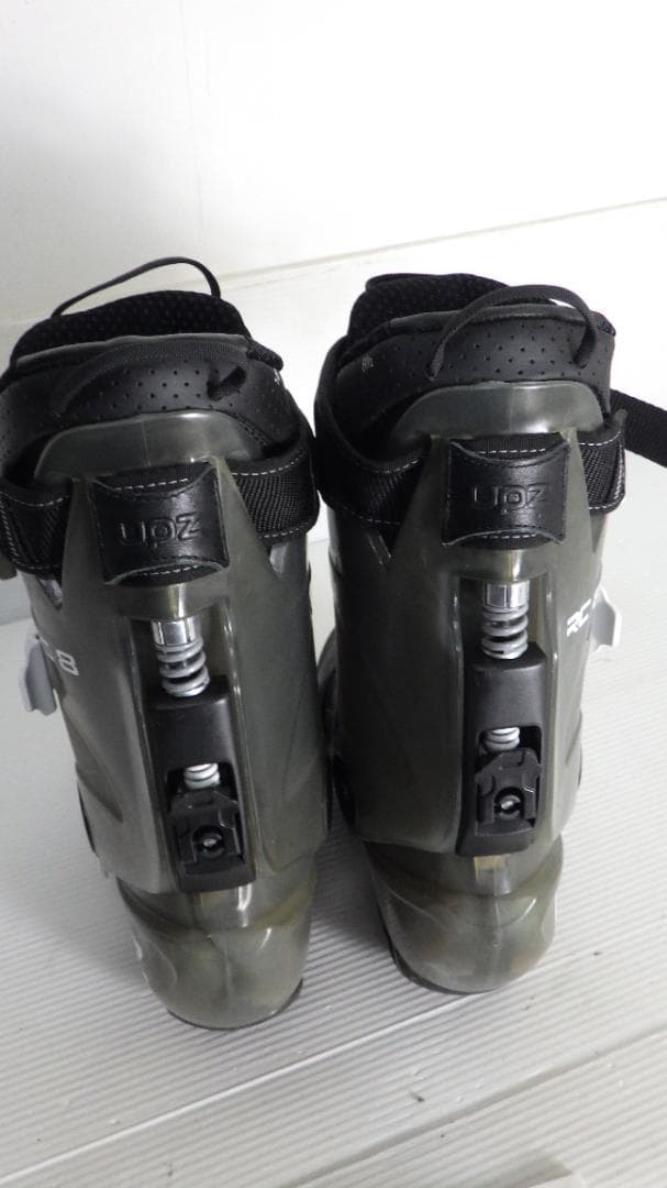 T*3様 733/キレイ目　UPZ RC 8 スノーボード　アルペンボード用ブー