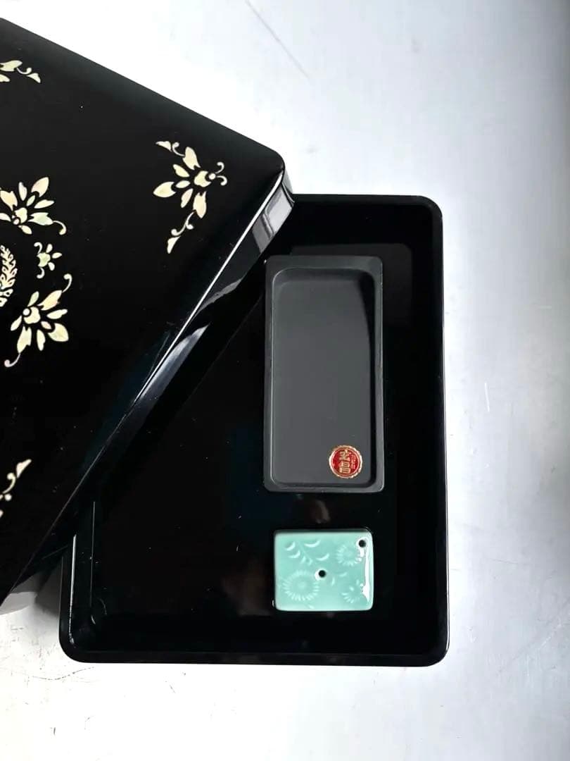 884 未使用 高岡漆器 螺鈿細工の硯箱 書道 硯 水滴 文箱 伝統工芸品