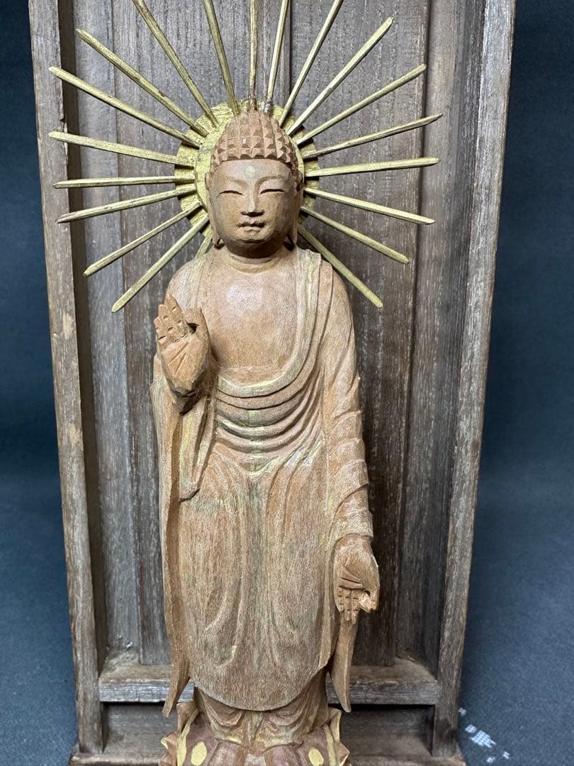 インド　白檀　木彫り　仏教美術　仏像 骨董 木像　木製　仏教　アンティー