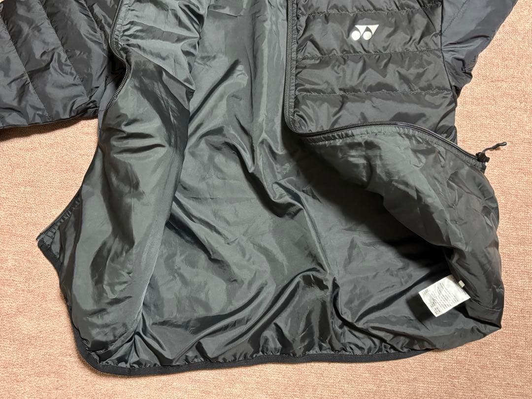 YONEX★ダウンジャケット 希少ブラック！