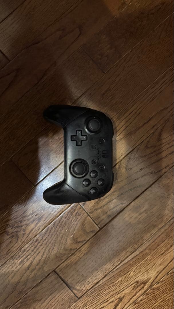 t*7様 Nintendo Switch 本体、プロコン、ホリコン3点セット