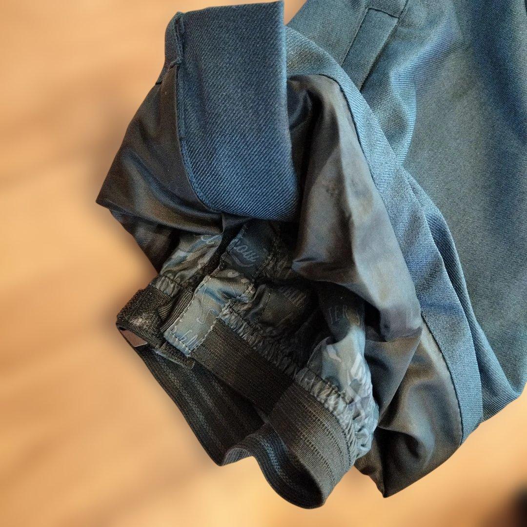 スノーボードウェアセット（ジャケット・パンツ）