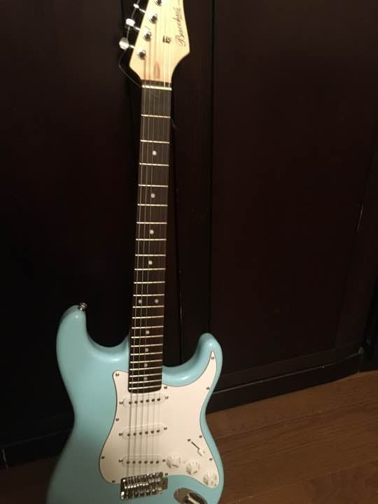 ストラト ギター