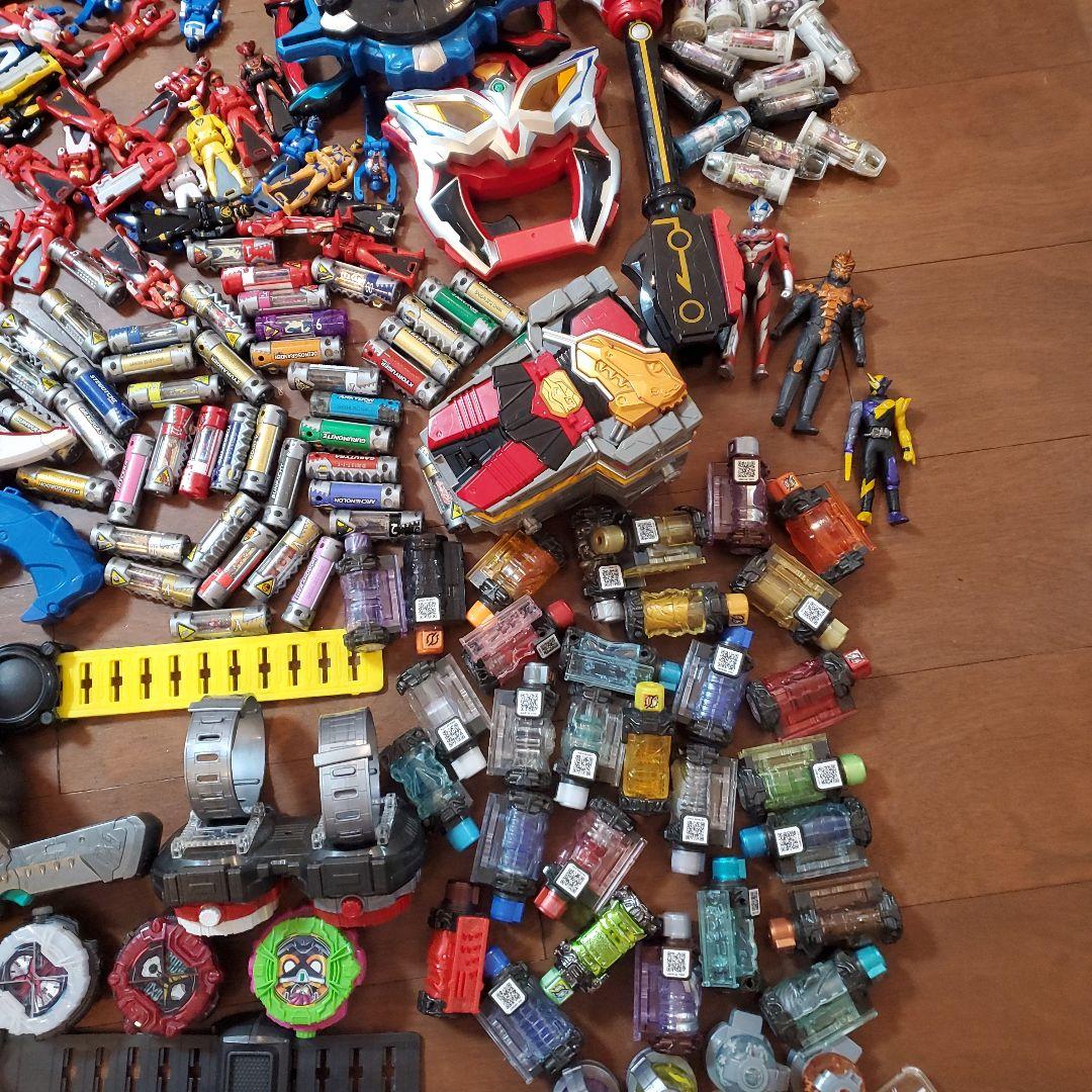 仮面ライダー 　ウルトラマン　おもちゃ　セット