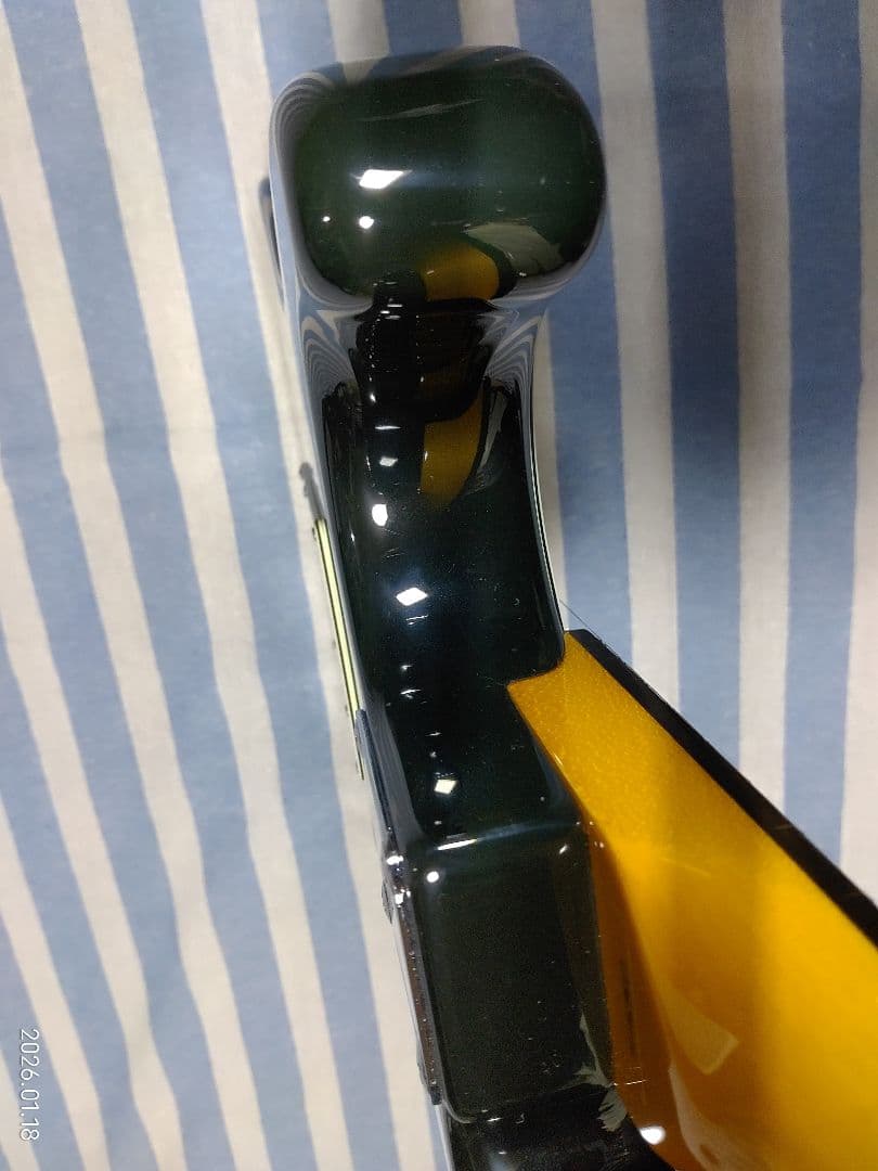 Laid BackブランドのストラトタイプギターST400 3TSまずまずキレイ