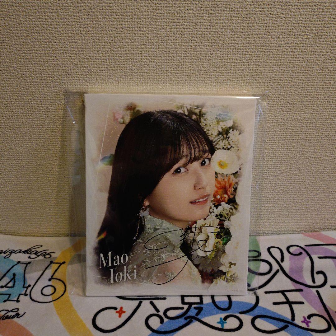 乃木坂46 五百城茉央 直筆サイン入りキャンバスボード