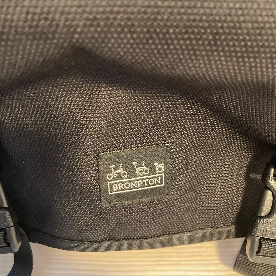 アクセサリー BROMPTON METRO MESSENGER WITH FRAME 23L