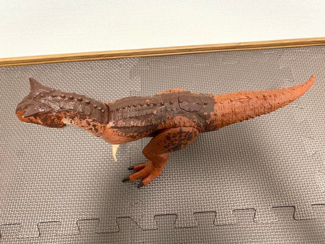 【美品】ジュラシック・ワールドカルノタウルスアロサウルス