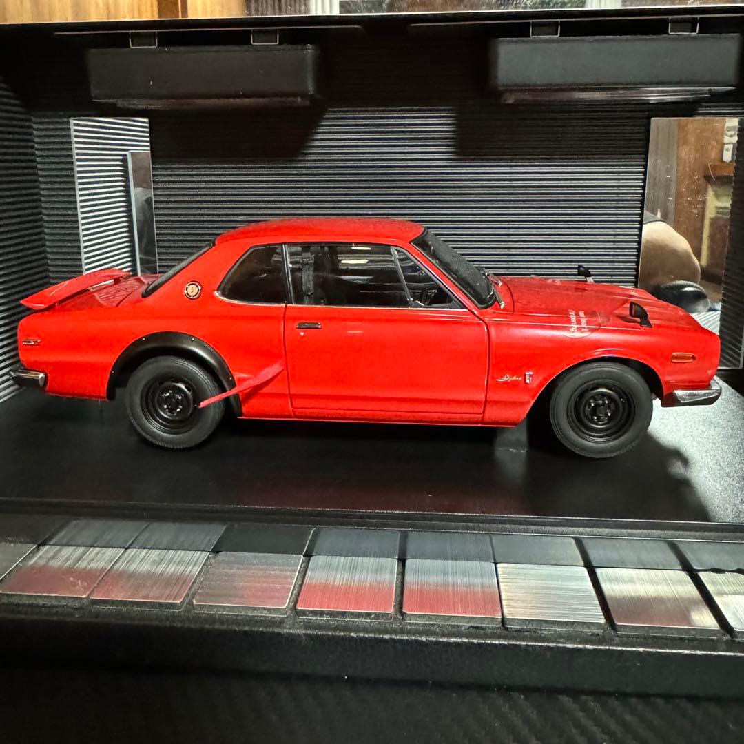激レア未展示品 オートアート 1/18 スカイライン 2000 GT-R 赤
