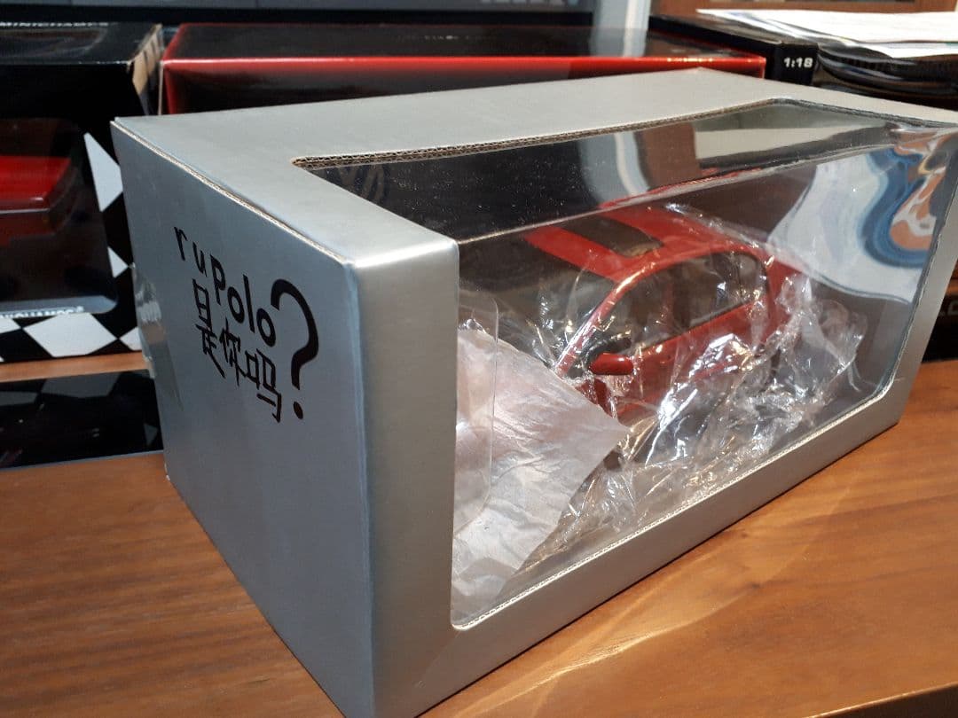 激レア VW POLO フォルクスワーゲン ポロ セダン 1/18 絶版ミニカー