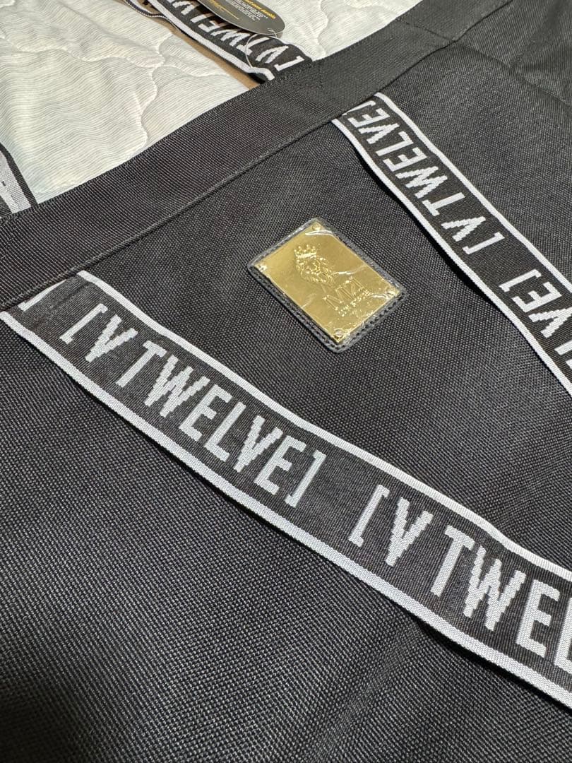 さ*る様 新品未使用品　V12 V TWELVE ラージサイズトートバッグ