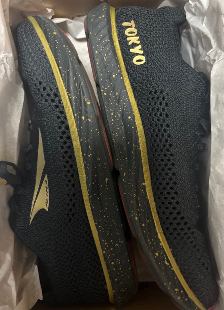 アルトラESCALANTERACER レディース23.5出品明日まで‼️