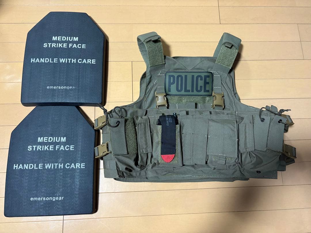 実物 MAYFLOWER メイフラワー プレートキャリア LPAACサバゲーRG