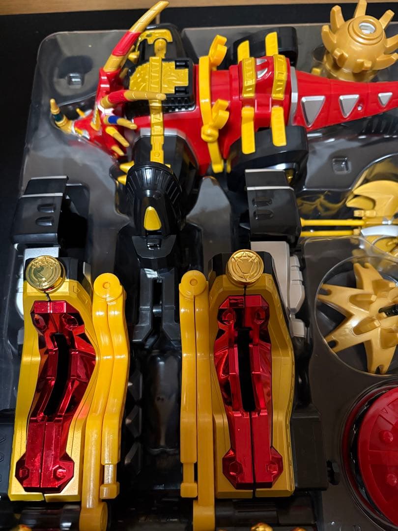 アバレンジャー　爆竜合体DXアバレンオー、キラーオーなど