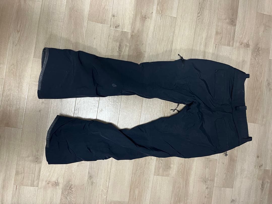 ボルコム　GORE-TEX ウェアー　Mサイズ