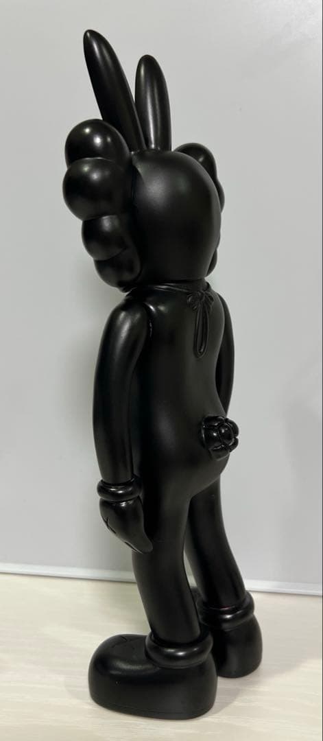 カウズACCOMPLICE フィギュア　ブラック