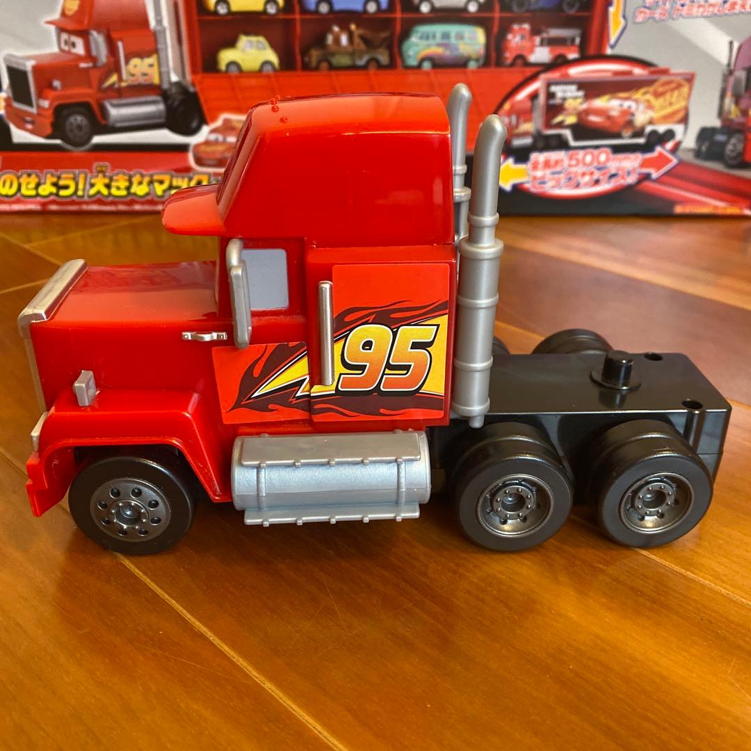 カーズ　トミカ　たくさんのせよう！大きなマック カーズ3タイプ 廃盤品