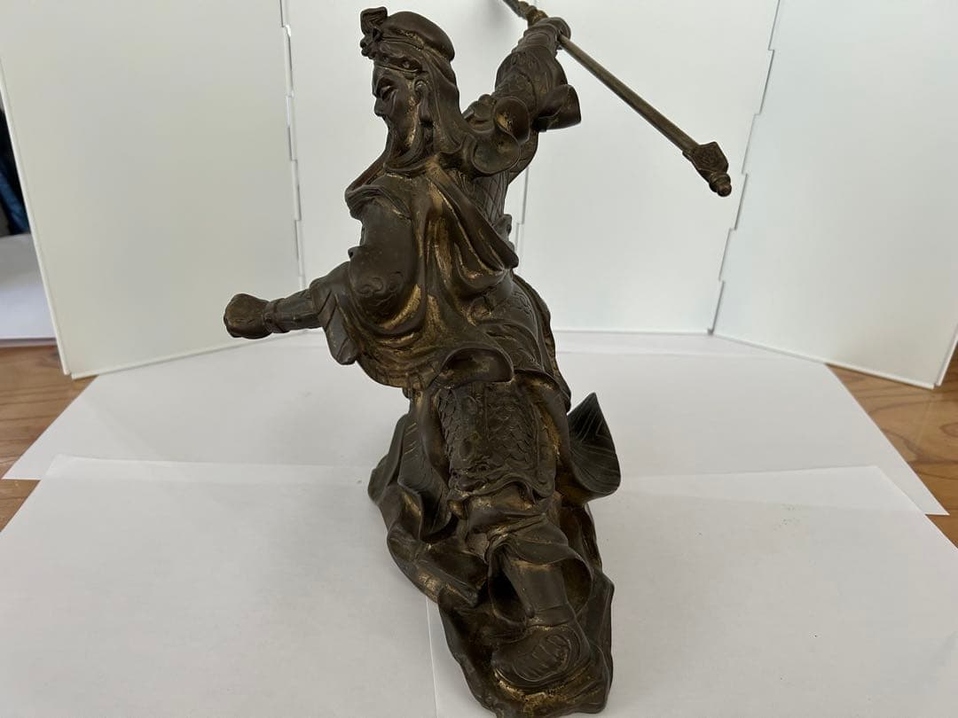 関羽 雲長 銅像 槍を持つ立ち姿約28cm 三国志 武財神 商売繫盛 開運 風水