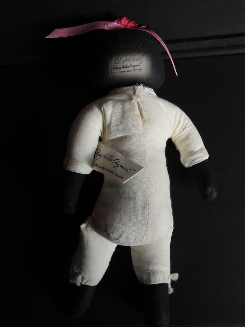 Goebel 　ゴーベル　ヴィンテージ　ポーセリン　猫　ドール　人形　置物