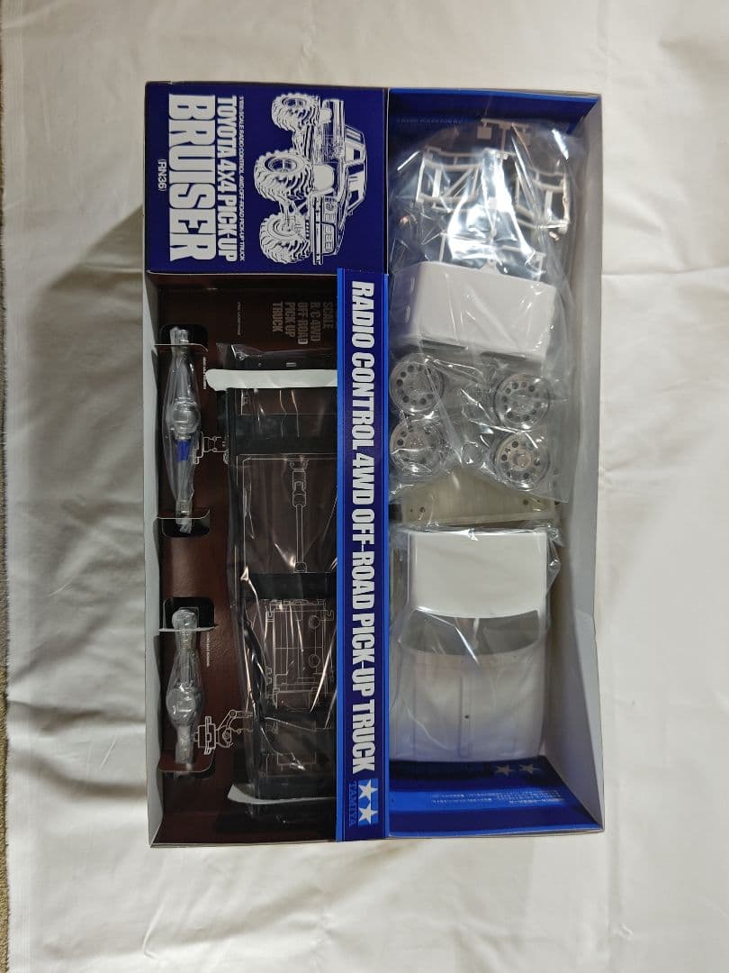 【未組立】タミヤ RC ハイラックス ブルーザー 4WD 3速ミッション 復刻