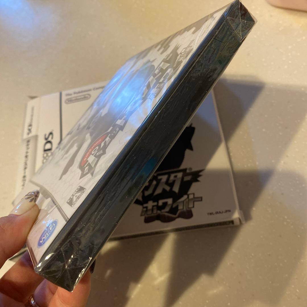 ぷ*ん様 ポケットモンスター ホワイト