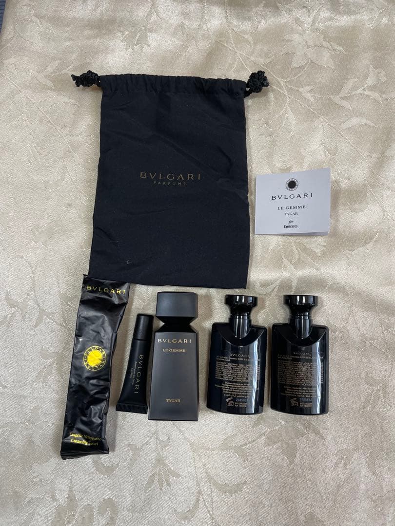 エミレーツ航空Ｆクラス BVLGARI アメニティセット+ バイレードアメニティ