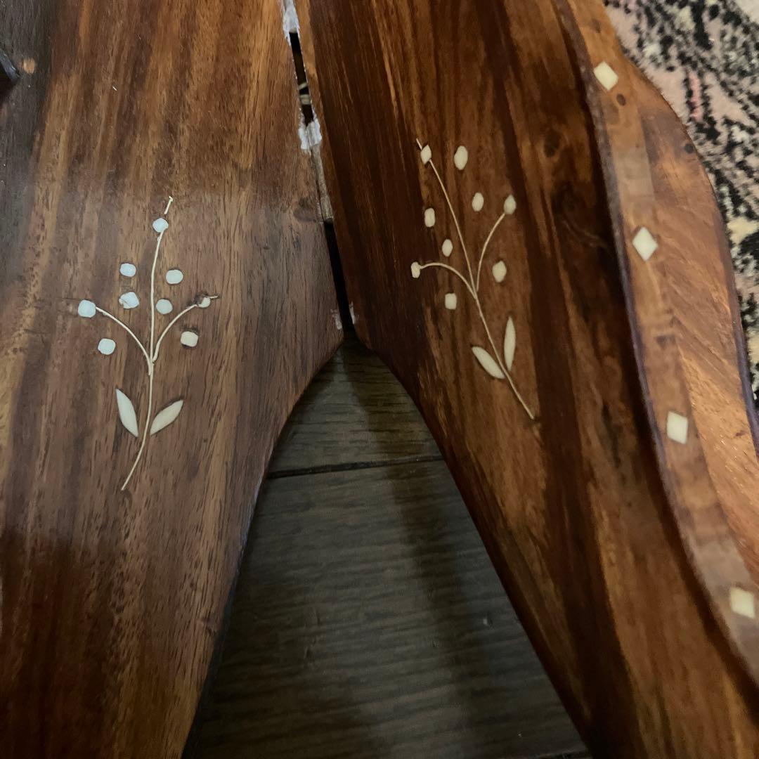 中東で購入した象嵌彫テーブル