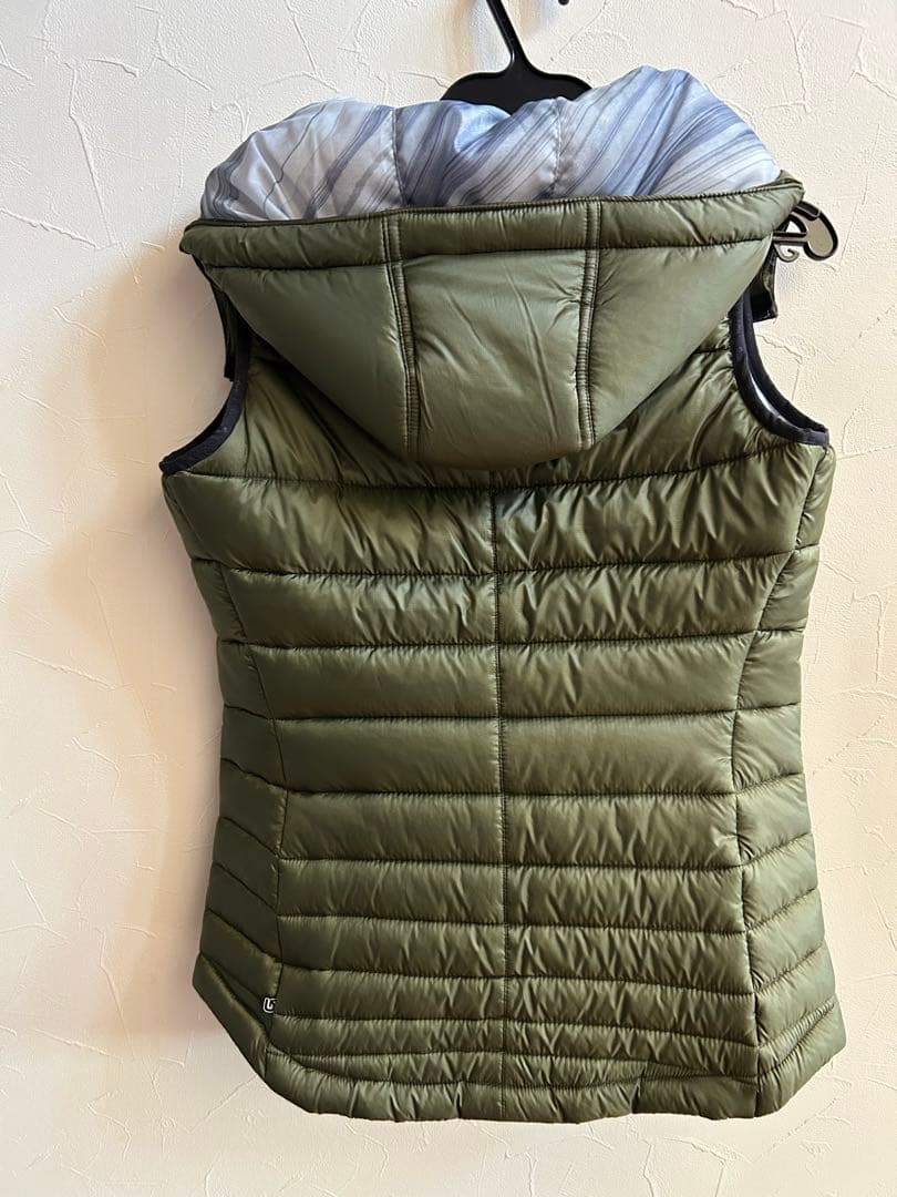 BURTON ダウンベスト