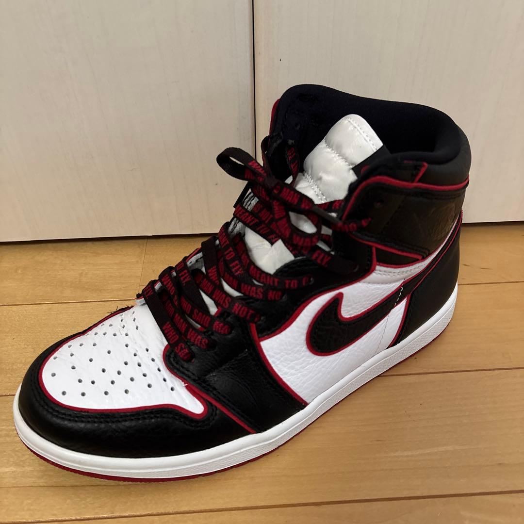 エア ジョーダン 1 レトロ ハイ ブラッド ライン スニーカー