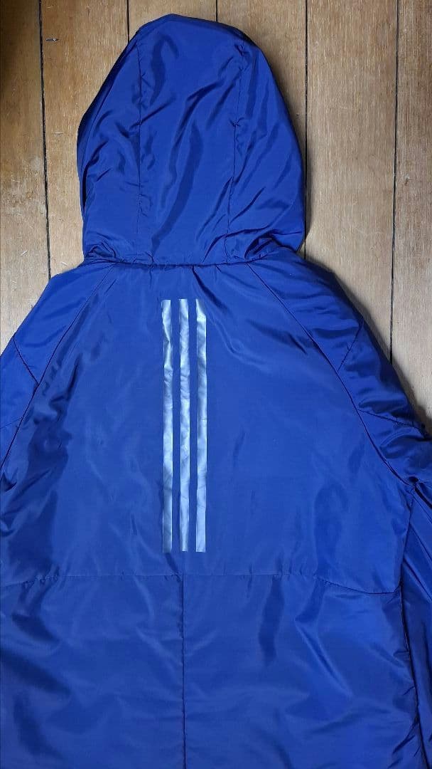 adidas　ベンチコート　Sサイズ　背中にライン入り