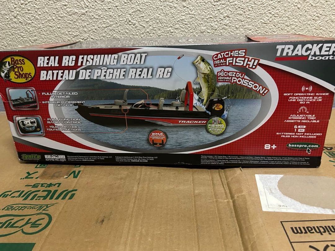 バスプロショップス　トラッカーボート　ラジコンボート　TRACKER Boats