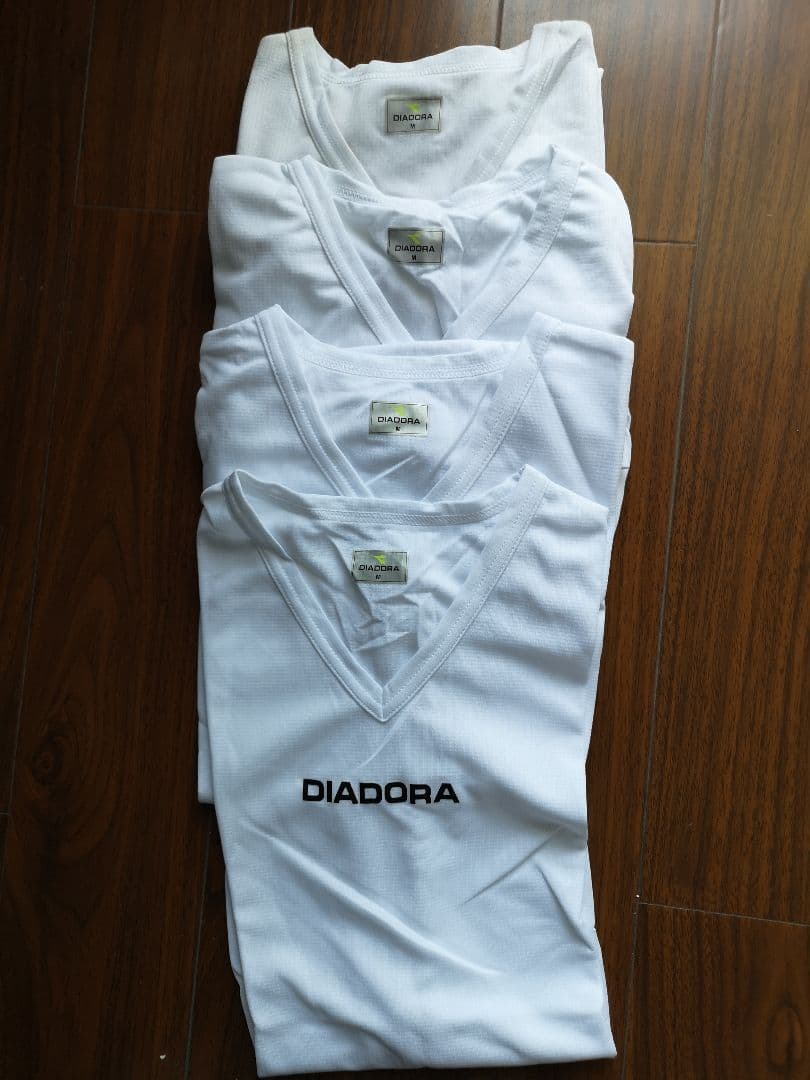 ディアドラ　ノースリーブインナーシャツ