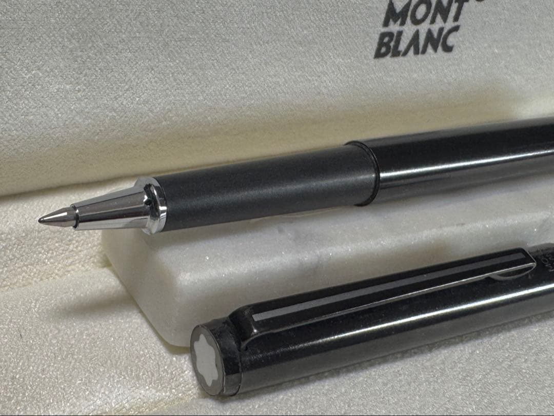 【美品】モンブラン No1124 漆黒ロードナイト鉱加工 ローラーボール
