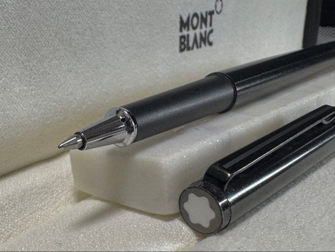 【美品】モンブラン No1124 漆黒ロードナイト鉱加工 ローラーボール