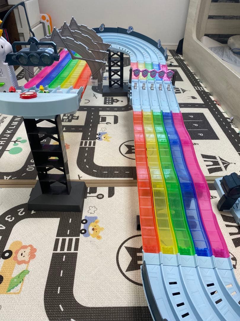 エ*ル様 ホットウィール マリオカート レインボーロード