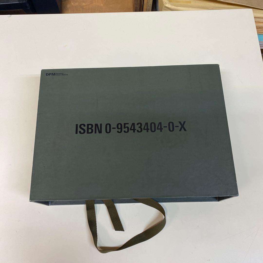 アート・デザイン・音楽 ISBN 0-954340-0-X