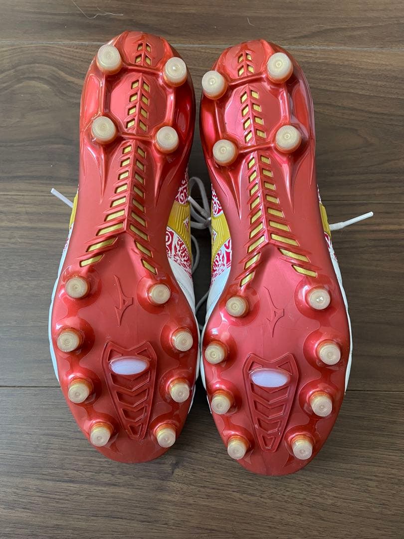 ミズノ　モレリアネオ4β SR(セルヒオ・ラモス)