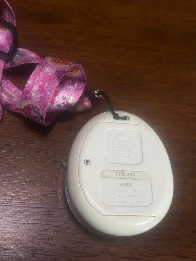 たまごっち4U 本体ピンク メゾピアノ着せ替えカバー＆ストラップ 動作確認済