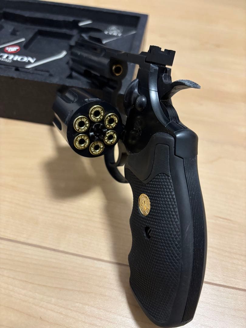 東京マルイ　コルト パイソン 357マグナム　4インチ　ASGK認証