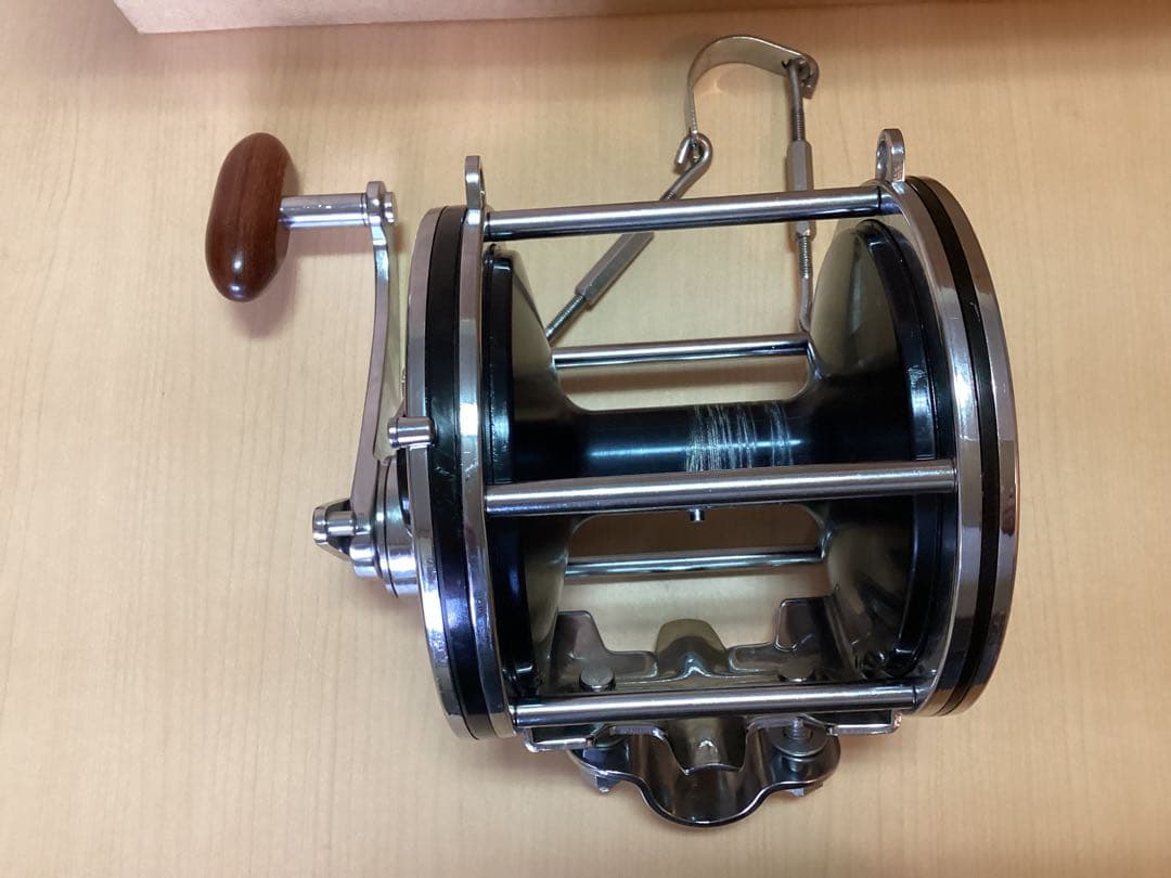 Penn SENATOR 12/0 ハンドルドラグ ピニオンギア強化済み