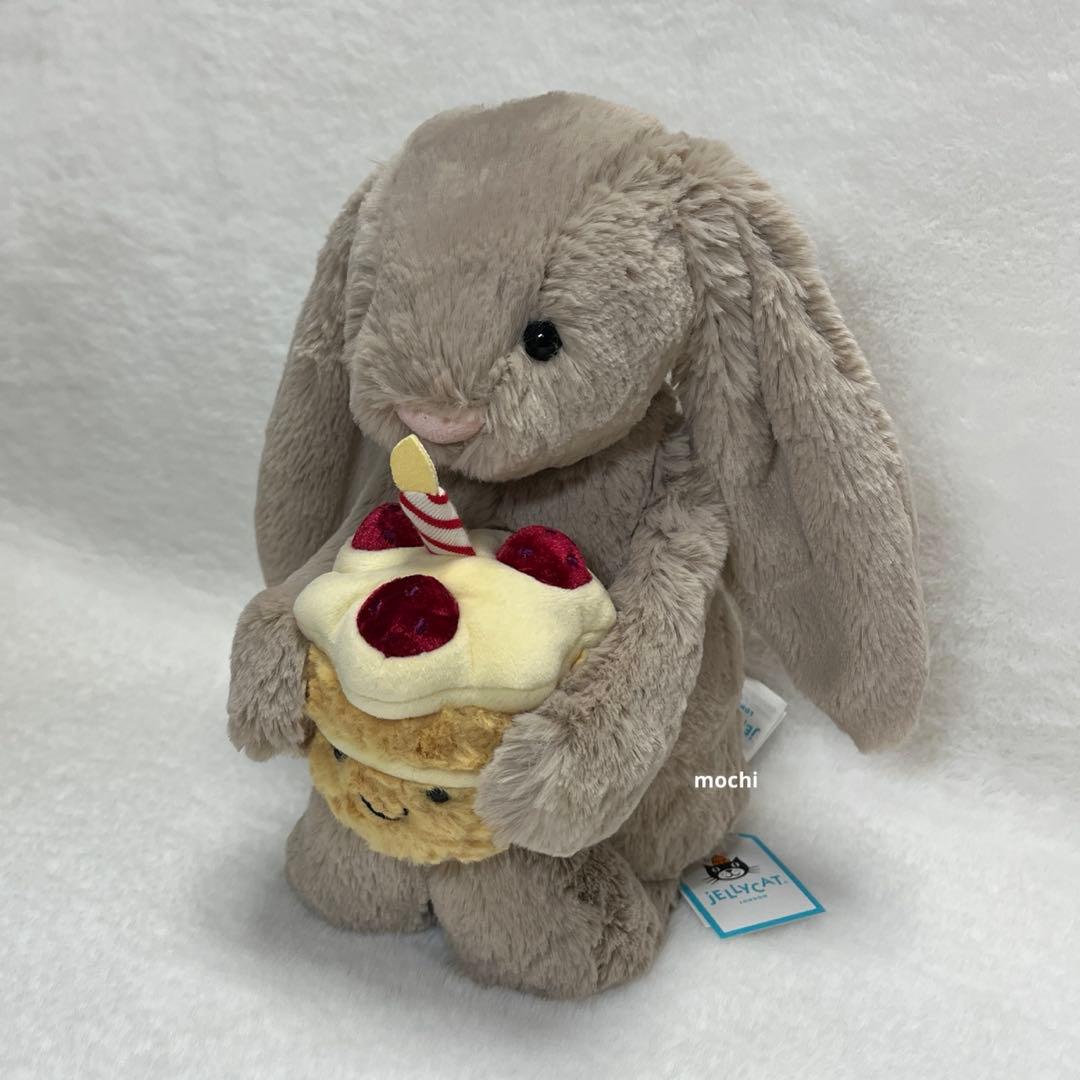  Bashful Beige Bunny Birthdayうさぎ