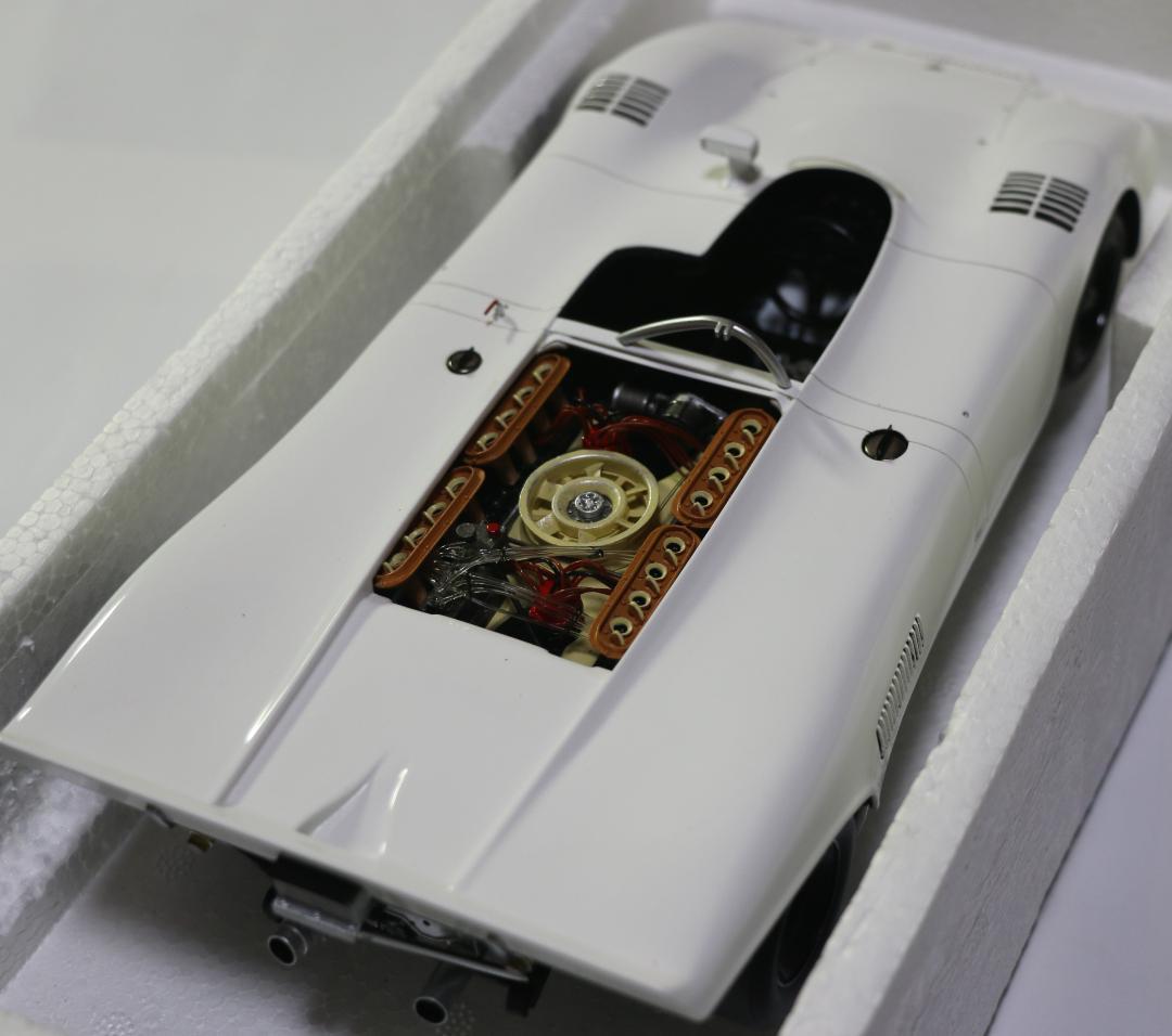 ＴＳＭモデル製 　ポルシェ９１７PA スパイダーモデル　1/18 　中古品