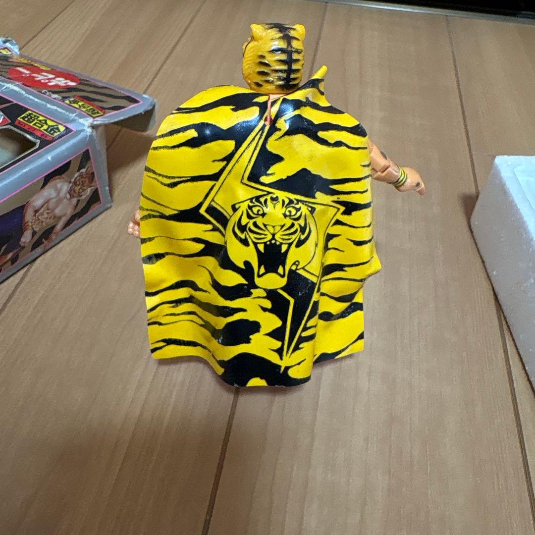 ポピー　タイガーマスクニ世　超合金