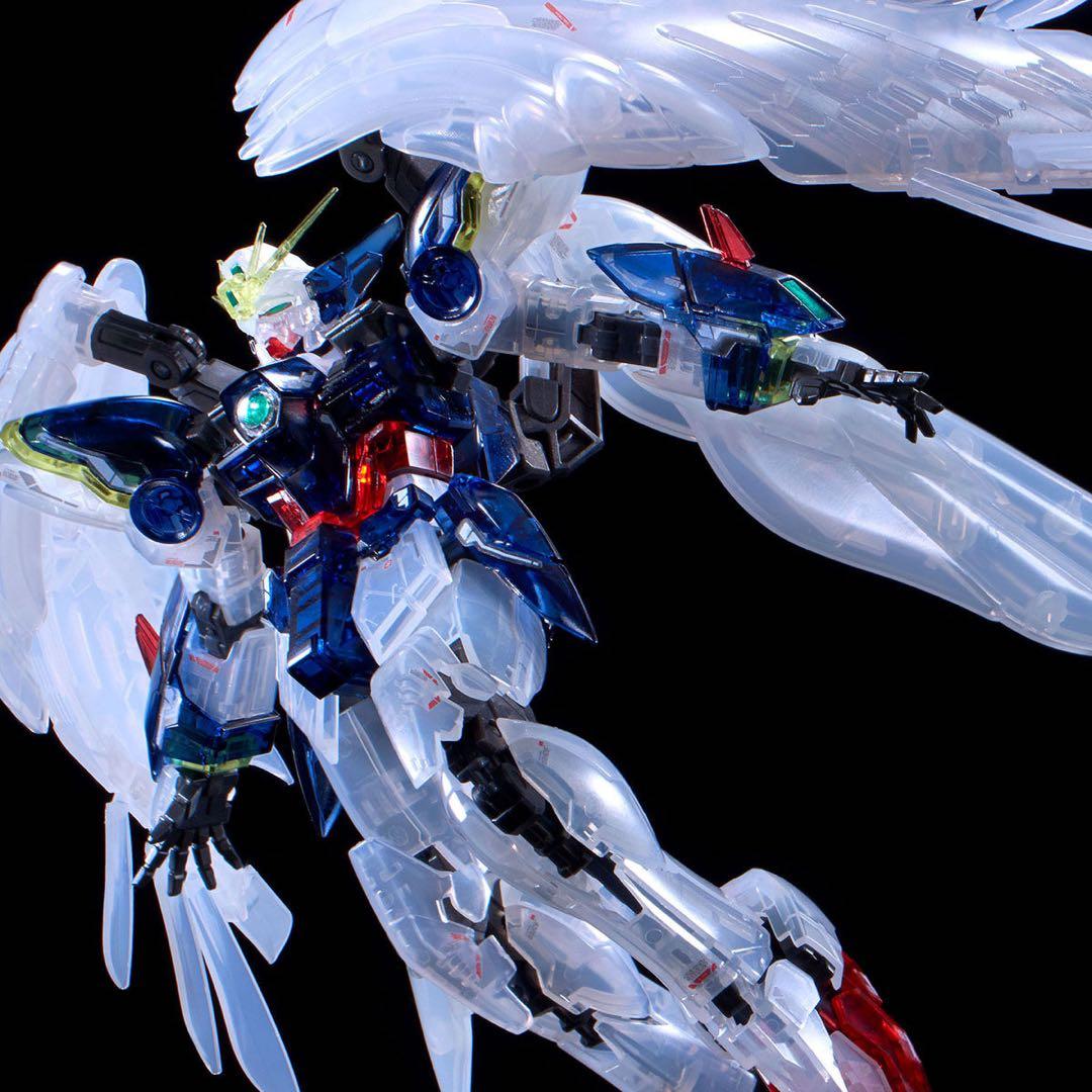RG 1/144ガンダムベース限定 ウイングガンダムゼロ EW [クリアカラー]