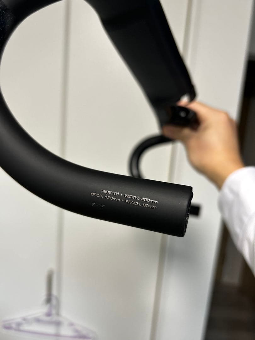 新品　エアロフライ2風　ドロップハンドル　カーボン　ケーブル内装　ロード　軽量