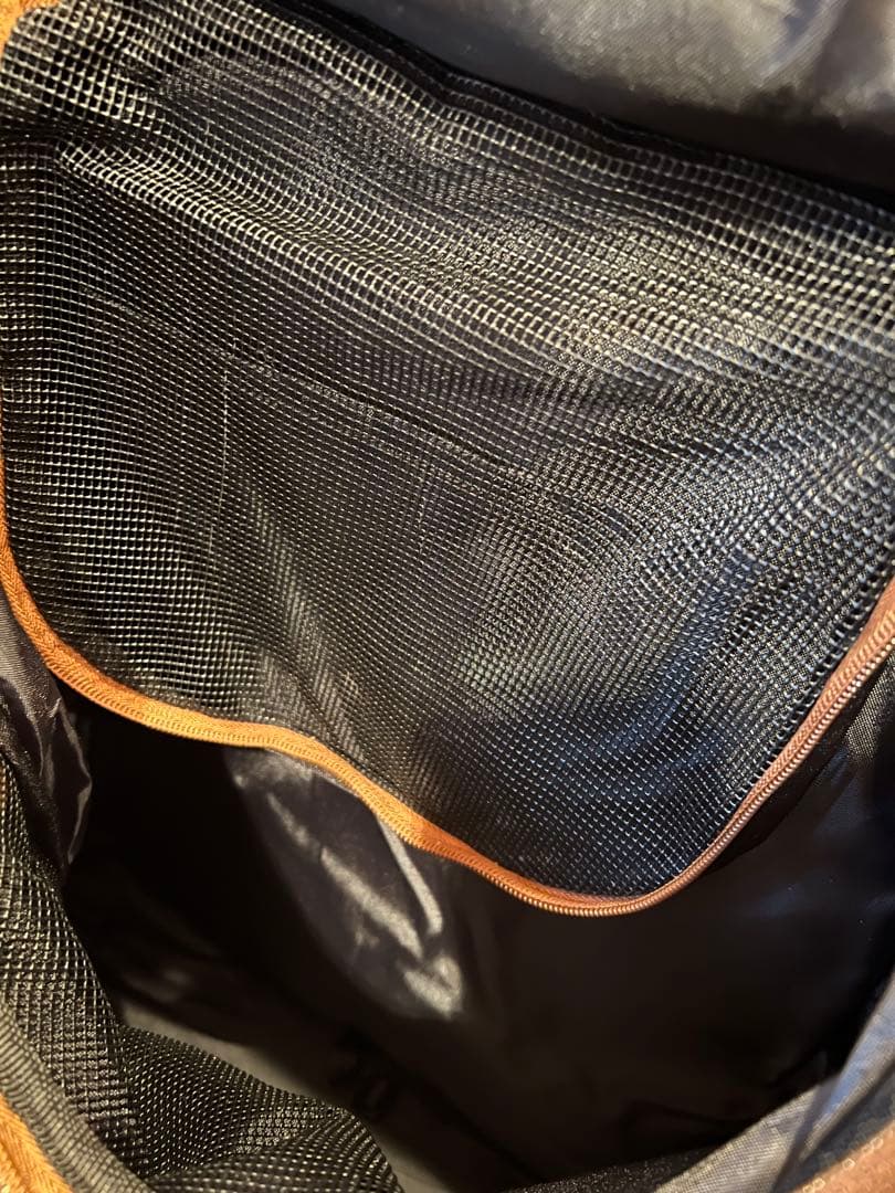 マンダリンブラザーズ WINSTON HUG BAG 犬用リュック