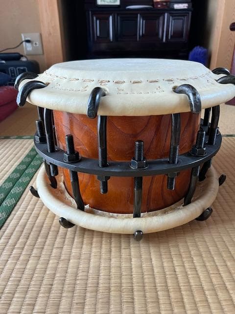 三丁掛締太鼓（どっこい）