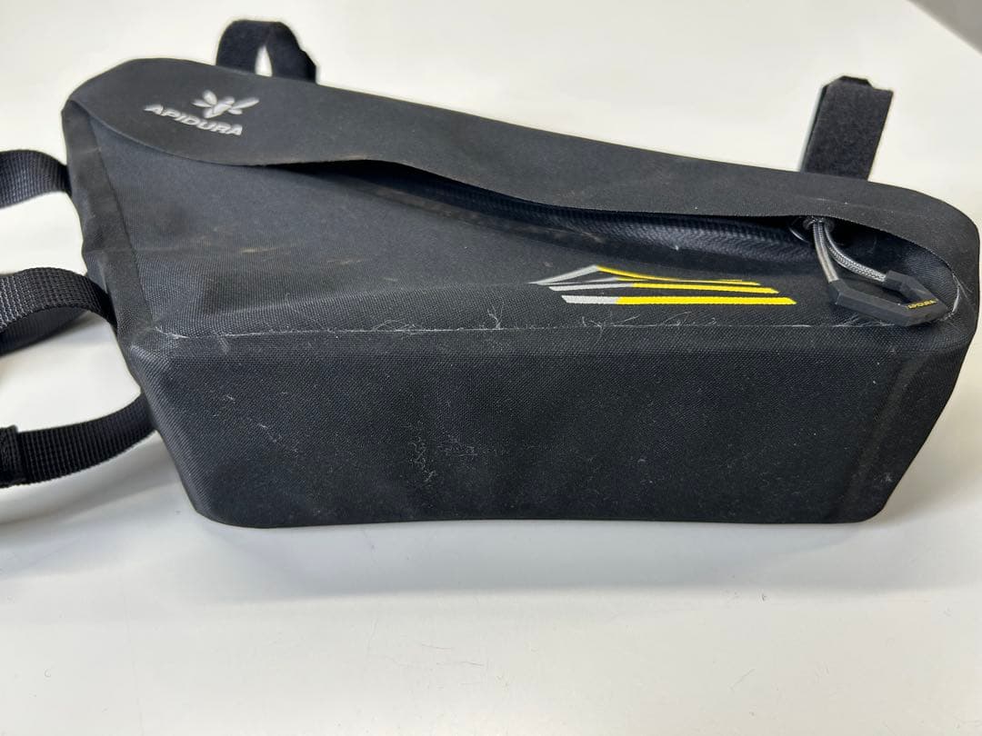 APIDURA フレームバック RACING FRAME PACK 2.4L